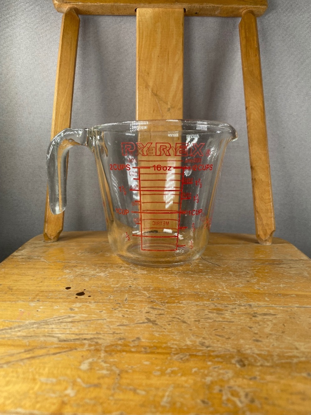Vintage Pyrex Corning 517 Glass 2 Cup Measuring Cup Red Lettering